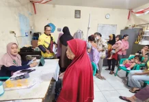 Seratus Warga di Jelambar Ikuti Cek Kesehatan Gratis