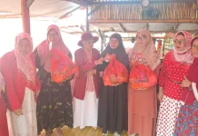 KIPP Peduli Tebar 120 Paket Sembako Murah untuk Pendidik dan Lansia