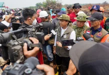 Potensi Awan Hujan, Menhut Raja Antoni Minta OMC Dimaksimalkan Tangani Karhutla