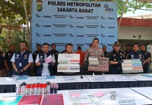 Polisi Bongkar Sindikat Rokok Ilegal di Pergudangan Jakbar