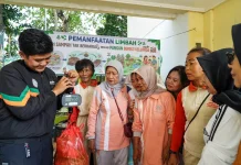 Kelurahan Kwitang Tukar Sampah dengan Pangan Bergizi