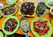 Ragam Seafood Ditengah Suasana Pesisir Jakarta