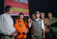 Penegakan Hukum Karhutla, Menhut Raja Antoni Segel Lokasi di Lapangan
