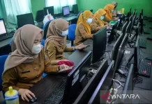 Dokter Sarankan Pakaian Tertutup saat Terjadi Hujan Abu Vulkanik