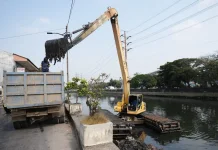 Pengerukan Kali Mookervart di Rawa Buaya Ditargetkan Rampung Sepekan