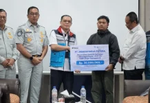 Jasaraharja Putera Salurkan Santunan bagi Korban Musibah KM Virgo Transport 8