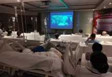 Oki Rengga Beri Semangat ke Pasien Kanker lewat Pemutaran Film