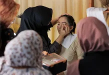 Beauty Class Make Over Hadir di Dua Mal Bekasi.