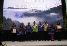 TASPEN Serahkan Manfaat JKK di Kemenhut, Tegaskan Komitmen Perlindungan Peserta