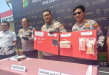 Polisi Amankan Lima Tersangka Kasus Narkoba di Kampung Bahari
