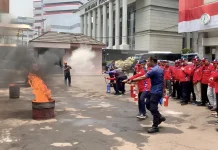 RRI Jakarta-Sudin Gulkarmat Jakpus Gelar Simulasi Penanggulangan Kebakaran