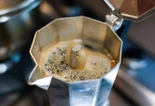 Moka Pot, Cara Membuat Kopi Pekat tanpa Mesin Espresso