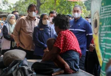 Pimpinan DPRD DKI Bantu Penanganan Kesehatan Warga Bantaran Kali