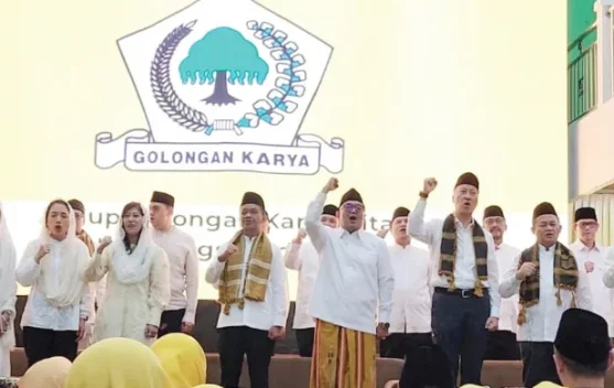 Ketum Golkar Beberkan Peran Vital Pesantren dalam Membangun Nasionalisme
