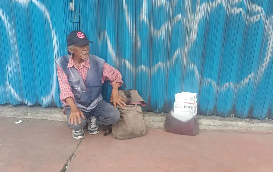 Kisah Loper Koran yang Tak Lekang oleh Waktu