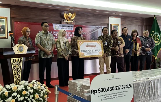 Kejari Jakbar Setor Rp530 Miliar Uang Rampasan Kasus Judi Online ke Negara