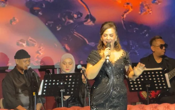 Memes Meriahkan Konser 7 Bintang, Bawakan 'Terlanjur Sayang'
