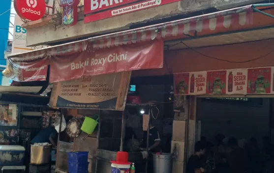 Bakmi Roxy Enak Gurih dan Legendaris