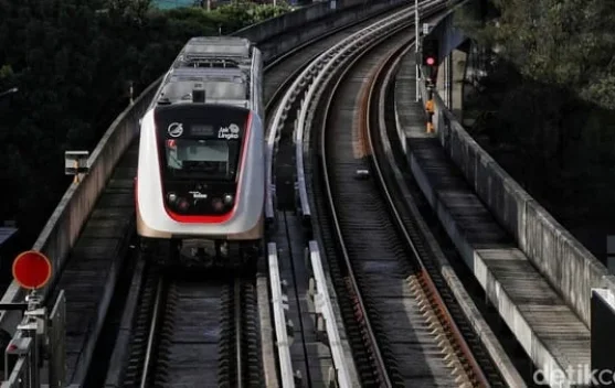 Jakpro Targetkan LRT Jakarta Fase 1B Beroperasi Agustus 2026