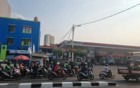 Jelang HUT RI, Pengendara Berharap ‘Dihadiahi’ Pemerintah lewat Penurunan Harga BBM