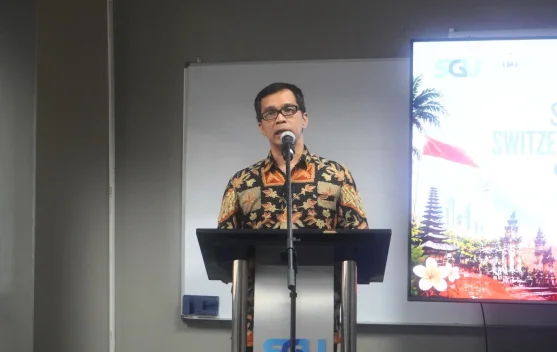 Swiss German University Kembali Berangkatkan Puluhan Mahasiswa ke Eropa