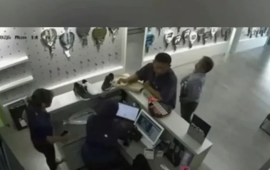 Pencurian Raket Padel di Tamansari, Pelaku Sembunyikan di Balik Celana