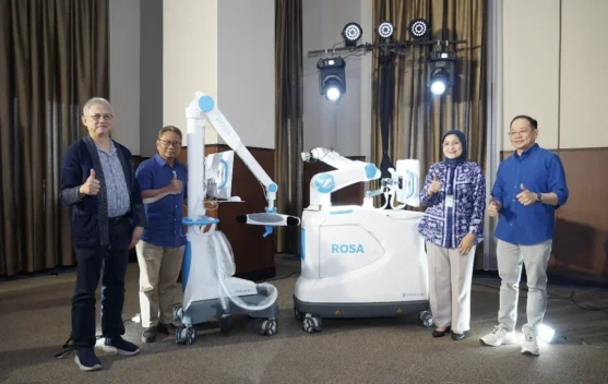 RS Premier Bintaro Hadirkan Teknologi ROSA untuk Operasi Lutut Lebih Presisi