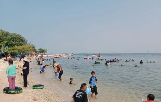 Dekat dari Jakarta, Kepulauan Seribu Jadi Favorit Ribuan Wisatawan saat Hari Libur