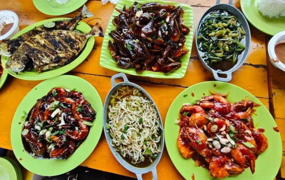 Ragam Seafood Ditengah Suasana Pesisir Jakarta