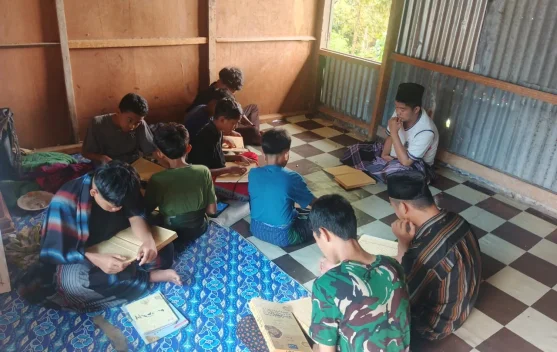 Mujahid Rasyid, Santri Muda yang Tekun Menuntut Ilmu dan Berkarya