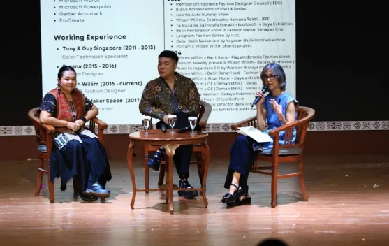 Empat Tahun Bakul Budaya Nusantara, Merawat Tenun dan Budaya Kalimantan