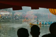 Mengapa Perahu Naga Berlomba Setiap Tahun?