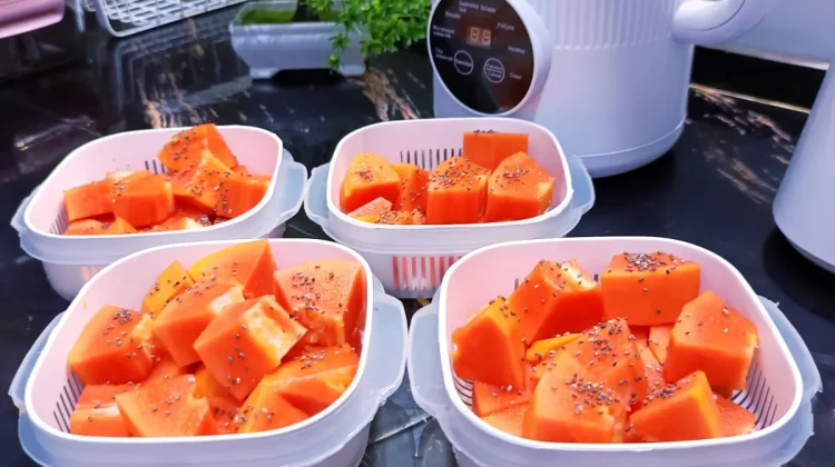Manfaat Buah Pepaya Potong saat Puasa
