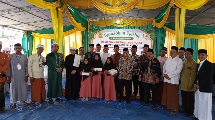 Resmi di Lounching Program ISMI Jambi Berbagi di Ramadhan