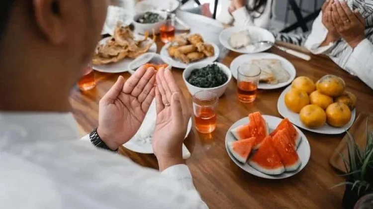 Benarkah Puasa Memperbaiki Mental? Berikut Penjelasan dari Pakarnya