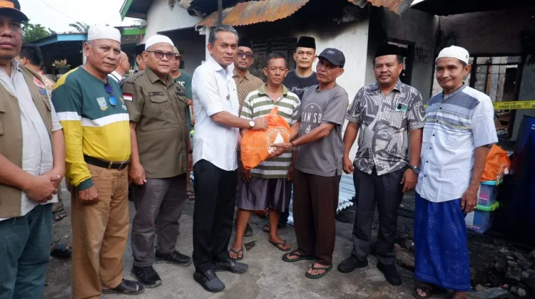 Wabup Muaro Jambi Tinjau Korban Kebakaran