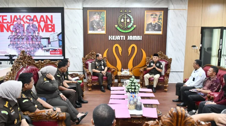 Perkuat Sinergi Penegakan Hukum, Kajati Jambi Terima Audiensi Anggota DPD RI