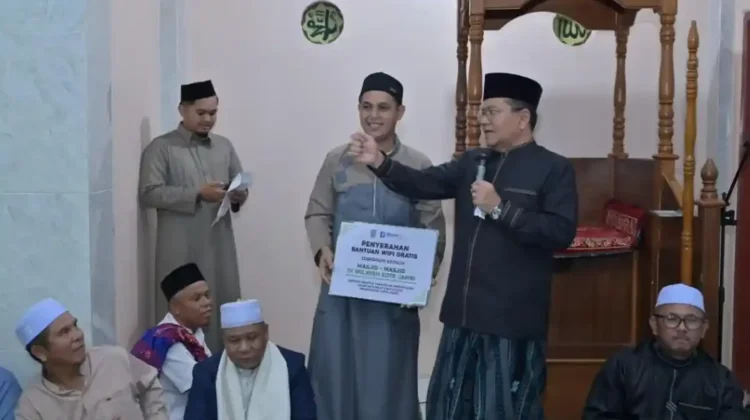 Safari Ramadan, Pemkot Jambi Berikan Bantuan ke Masjid