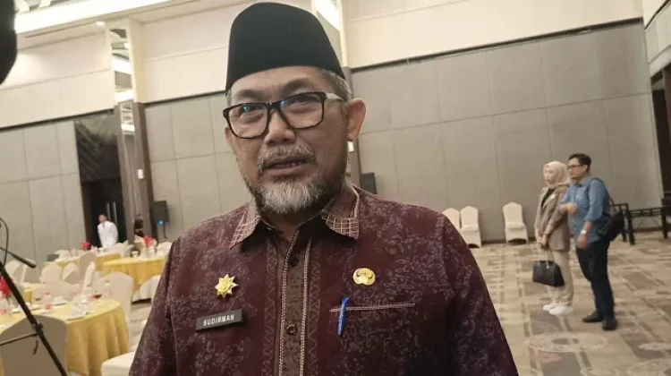 Sekda Sudirman Minta Bank Jambi Antisipasi Antrean Pencairan THR ASN