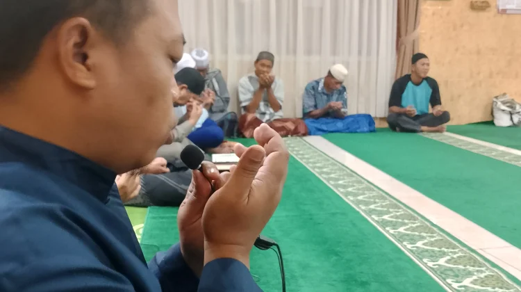 Buka Puasa Bersama Momen Kekeluargaan di Masjid Al Mukhlasin Kota Jambi