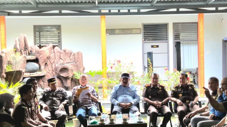 Pastikan Kedisiplinan Pegawai, Kajati Jambi Sidak Cabjari Batanghari