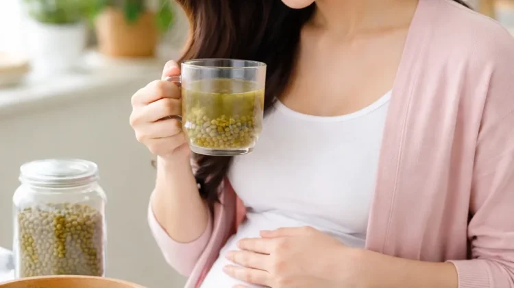 Mitos Kacang Hijau Pengaruhi Rambut Bayi