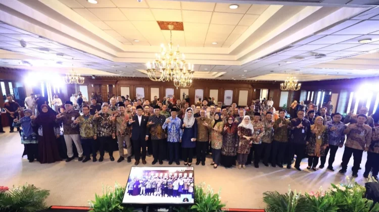 OJK dan Kemenag Luncurkan Buku Edukasi Keuangan Berbasis Agama  (ESA)