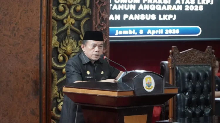 Gubernur  Sampaikan Jawaban atas Pandangan Umum Fraksi DPRD Terhadap LKPJ 2025