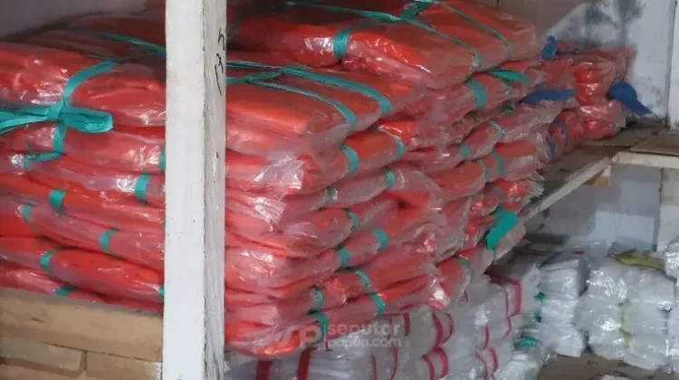 Wajar Kantong Plastik Mahal, Berikut Paparan Bahannya