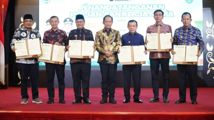 Penandatanganan Percepatan Pengolahan Sampah Menjadi Energi Listrik