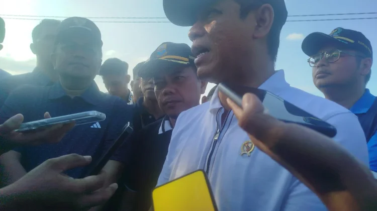 Menteri Hanif Faisol Nurofiq Peringatkan Ancaman Karhutla Meningkat