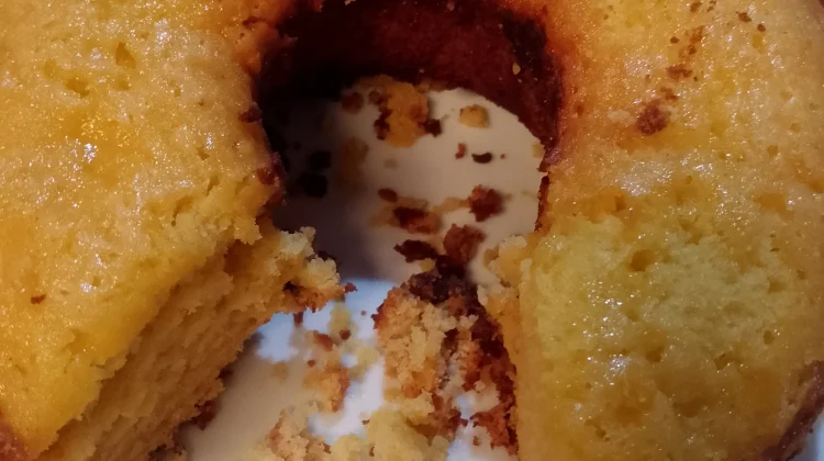 Bolu Tape Singkong Kuning Lembut