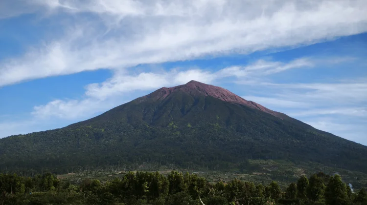 Gunung Api Aktif Indonesia Dominan di Pulau Jawa