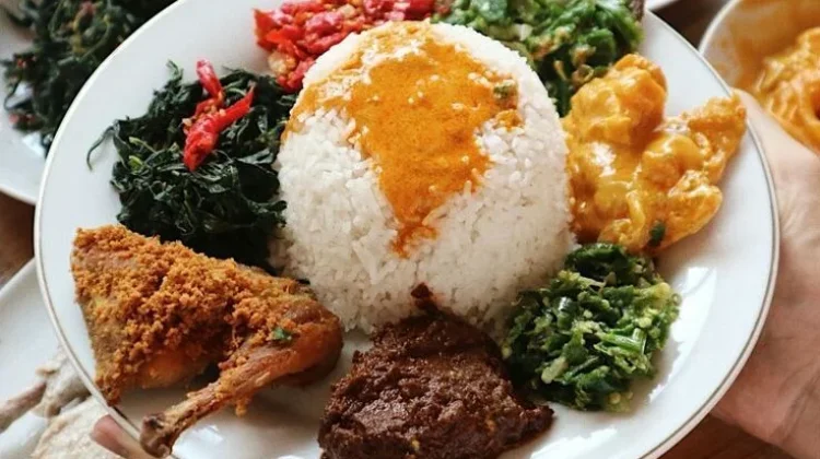 Masakan Padang yang di kenal selalu Pedas